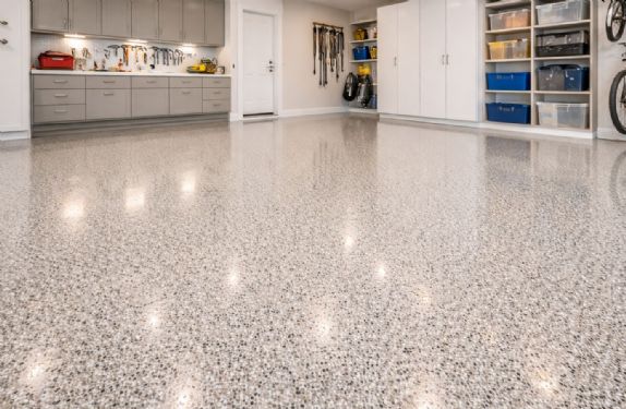 環氧樹脂地板是什麼？優缺點、特色與空間應用一次解析